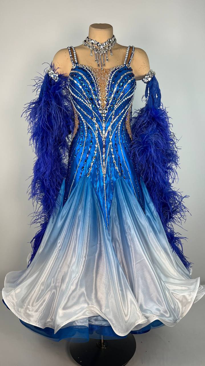 Ice Queen (with Boa)